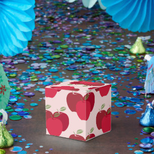 Apple Pattern Classic Favour Box for Party Gifts
