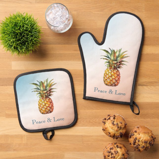 Aqua Cream Happy Tropical Pineapple Oven Mitt & Pot Holder Set (Top Down)