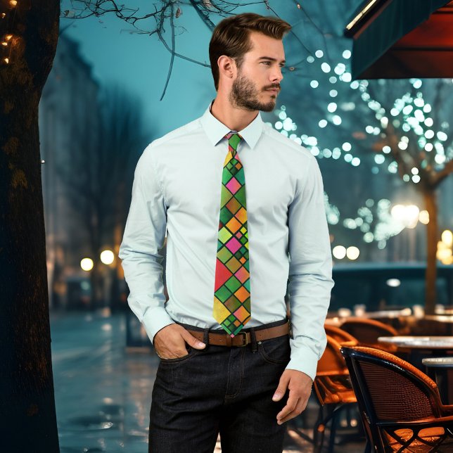 Aquarelle Mosaïque colorée À damiers Cravate (Abstract modern design tie featuring a colorful checkered pattern with a watercolor effect)