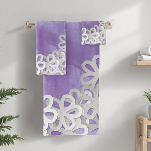 Aquarelle violette et fleurs blanches
