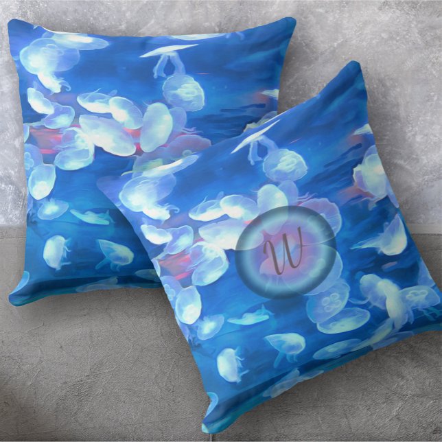 Aquarium Jellyfish 0925 Throw Pillow (Creator Uploaded)