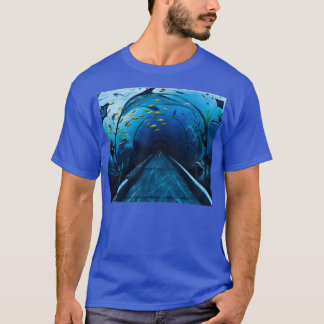 Aquarium tunnel Classic TShirt