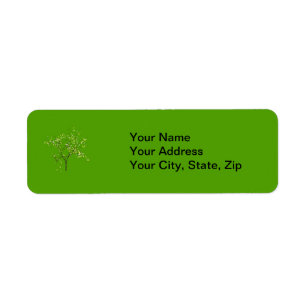 Arbre sur l'arrière - plan vert