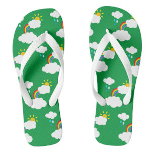 Arc-en-ciel, nuages, pluie et tongs solaires