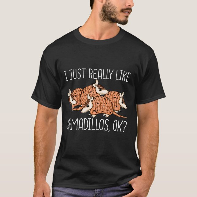 Armadillo Lover Wildlife Animal Gift Armadillo T-Shirt (Front)