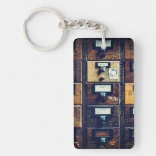 armoire en bois du catalogue de la carte vintage