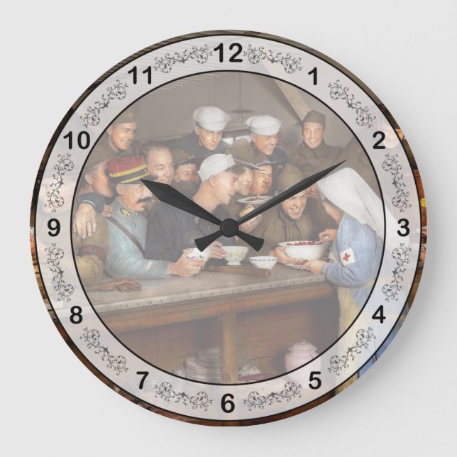 Army - War buddies 1918 Large Clock (Front)