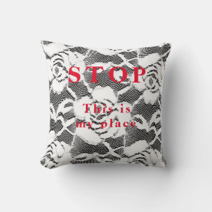 Arrêt - coussin jeté