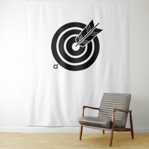 Arrow hit a round target Tapestries