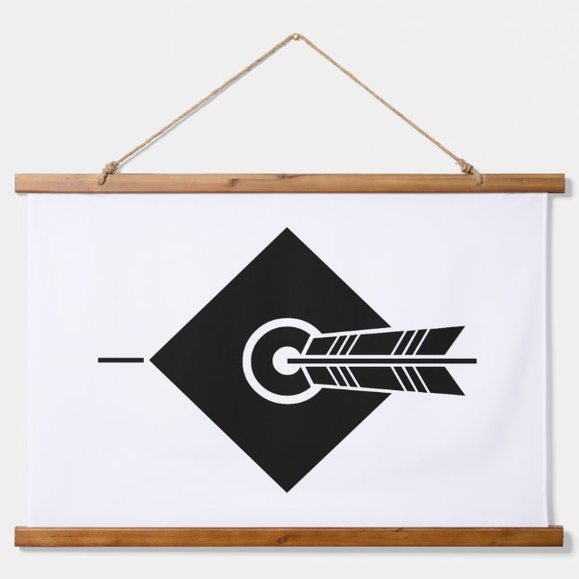 Arrow hit target hanging tapestry (Front)
