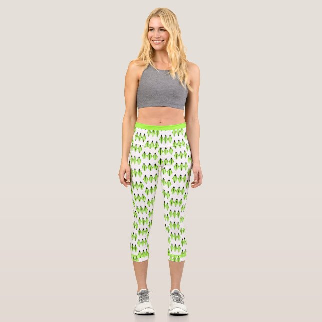 Art deco element in light green capri leggings (Front)