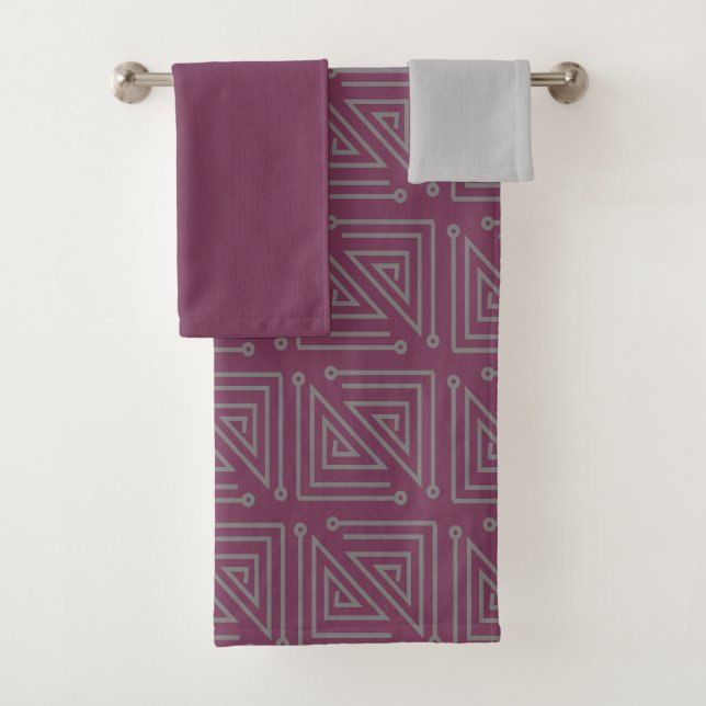 Art Deco Grey Mazes Bath Towel Set (Insitu)