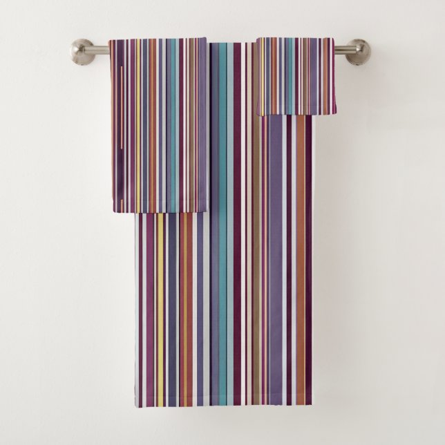 Art Deco Inspired Vertical Stripe Pattern Bath Towel Set (Insitu)
