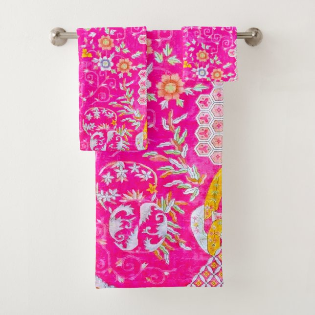 Art Deco Pink Floral Bath Towel Set (Insitu)