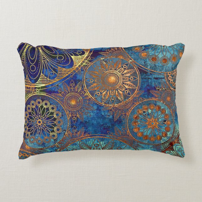 Art grunge pattern decorative pillow (Front)
