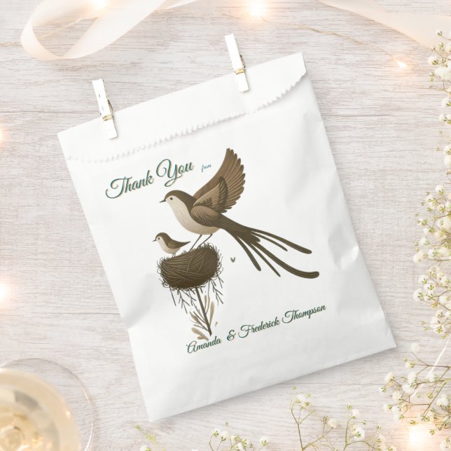 Art illustration of modern-style simplistic birds favour bag (Clipped)