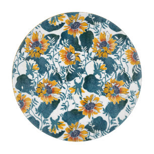 Art Nouveau, floral pattern. Cutting Board