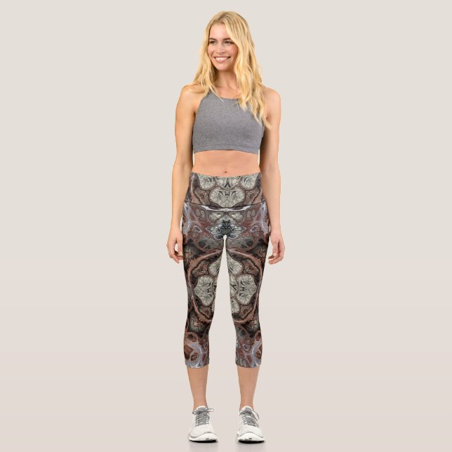 Art nouveau geometric vintage pattern  capri leggings (Front)
