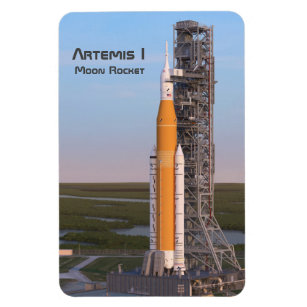 Artemis One Moon Rocket on Pad Magnet