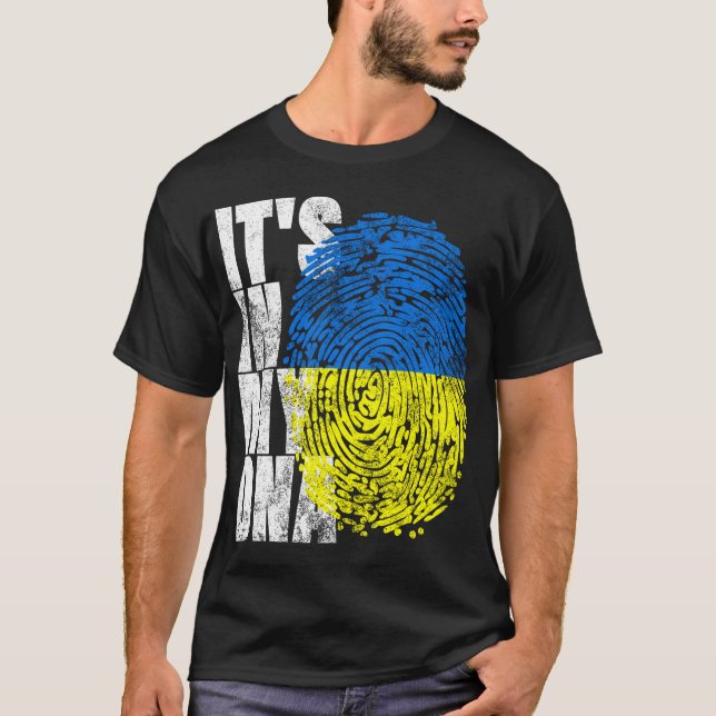 Artsakh In My DNA Proud Artsakh Flag For Armenian  T-Shirt (Front)
