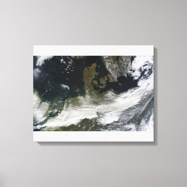 Ash plume from Eyjafjallajokull Volcano 2 Canvas Print (Front)