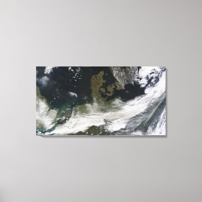 Ash plume from Eyjafjallajokull Volcano 2 Canvas Print (Front)