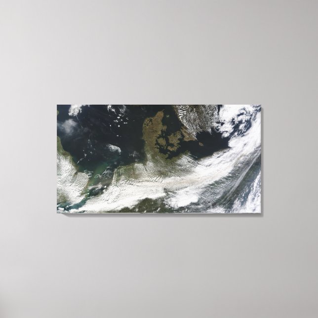 Ash plume from Eyjafjallajokull Volcano Canvas Print (Front)