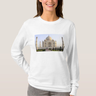 Asia, India, Uttar Pradesh, Agra. The Taj 8 T-Shirt