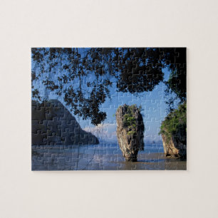 Asia, Thailand, Ao Phangnga NP, coatline, Karst Jigsaw Puzzle