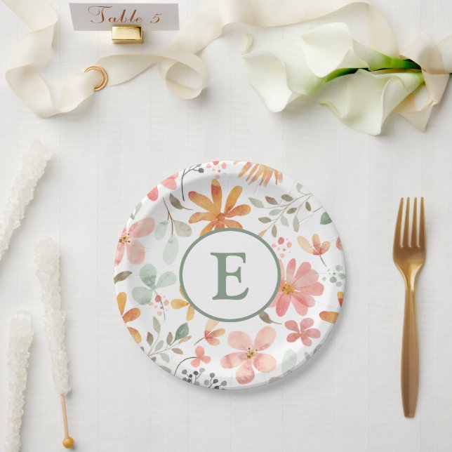 Assiette en papier pastel floral avec initiale (Mariage)