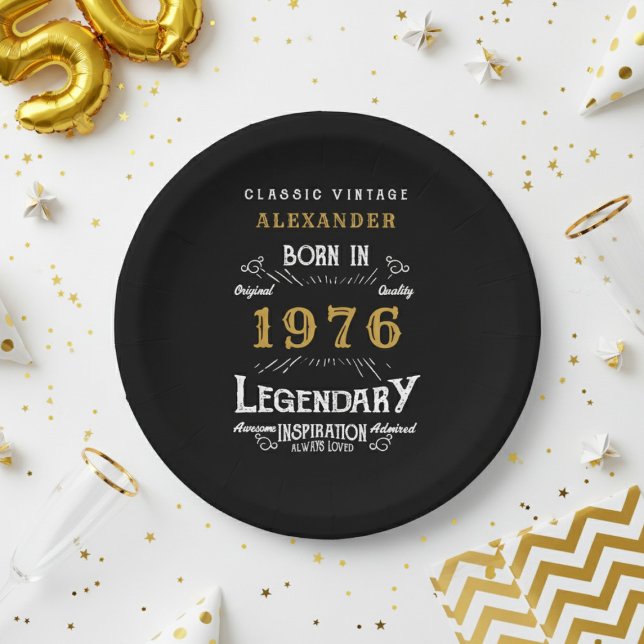 Assiettes En Carton 50th Birthday 1976 Legendary Retro (1976 black paper plate on a white and gold background.)