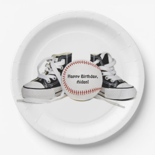 Assiettes En Carton anniversaire baskets noirs et baseball sur blanc