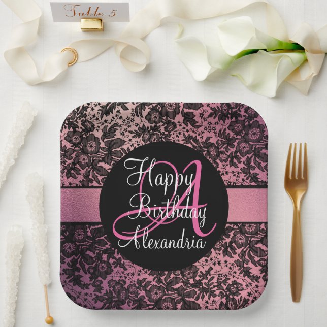 Assiettes En Carton Anniversaire du Monogramme floral noir rose (Mariage)