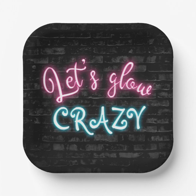 Assiettes En Carton Anniversaire Neon Glow Sign on Brick (Recto)
