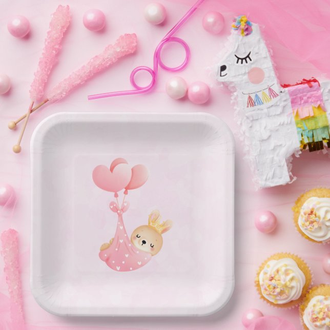 Assiettes En Carton Bébé mignon dans une couverture de coeur (Fête)