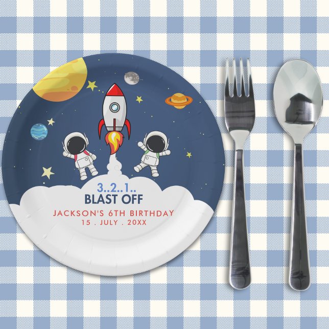 Assiettes En Carton "Blast Off Funny Birthday Boy with Astronaut theme (Créateur téléchargé)