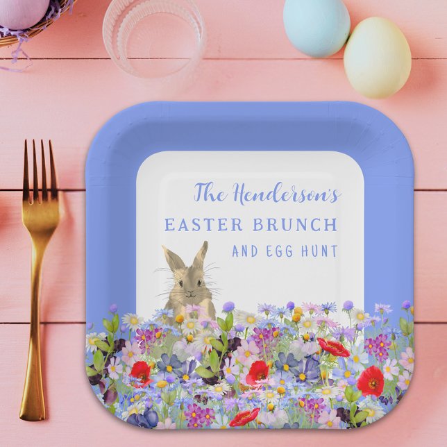 Assiettes En Carton Brunch de Pâques et chasse aux oeufs Bunny Printem (Personalized easter egg hunt spring brunch cute bunny wildflower meadow blue party paper plates)
