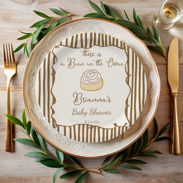 Assiettes En Carton Bun in the oven baking baby shower monogrammed (Bun in the oven baking baby shower monogrammed paper plates personalized printed paper plates)