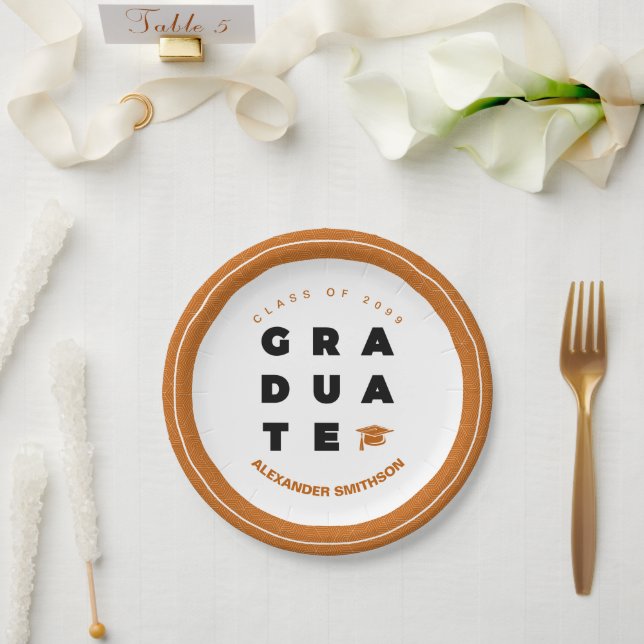 Assiettes En Carton Burnt Orange Bold GRADUATE Lettres et Casquette (Mariage)