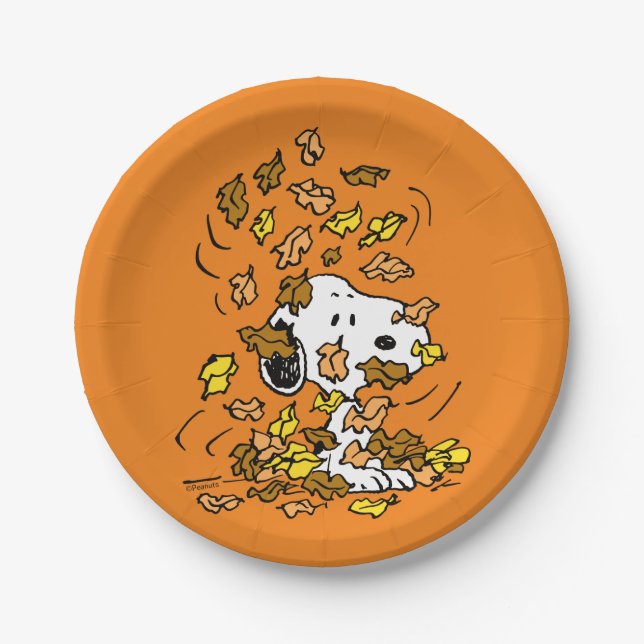Assiettes En Carton cacahuètes | Snoopy Pile de Feuilles (Devant)