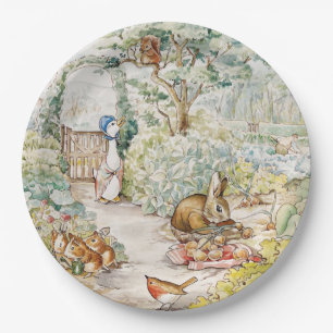 Assiettes En Carton Canard classique dans une mare dans un jardin