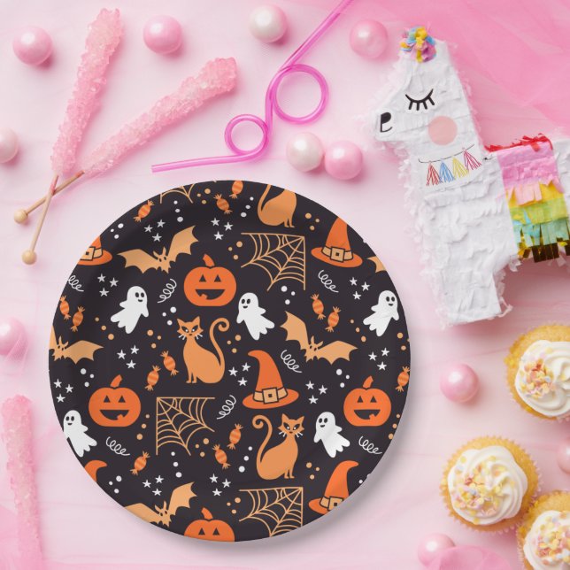 Assiettes En Carton Caractères d'halloween illustrés mignons sur bg no (Fête)
