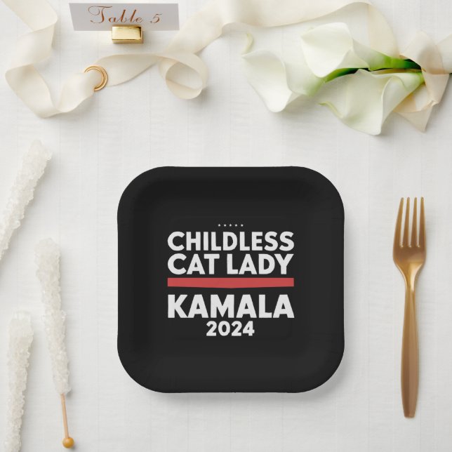 Assiettes En Carton Cette dame au chat sans enfant vote Kamala 2024 (Mariage)