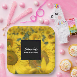 Assiettes En Carton Champ jaune de tournesols Photographie Anniversair