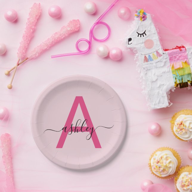Assiettes En Carton Chaud rose moderne Script Girl Monogramme Nom (Fête)
