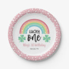 Clocher rose et arc-en-ciel chanceux un premier an