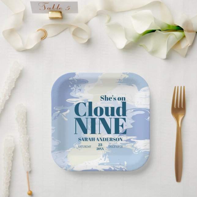 Assiettes En Carton Cloud Neuf Artsy Whimsical Fête des mariées bleue (Mariage)