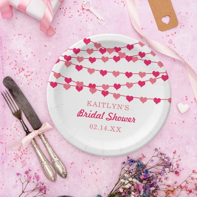 Assiettes En Carton Cœurs d'amour en ficelle suspendus Enterrement de  (Créateur téléchargé)