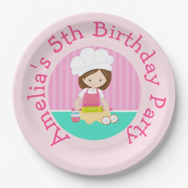 Assiettes En Carton Cute Brunette Coiffeuse Fille Baking Anniversaire (Devant)