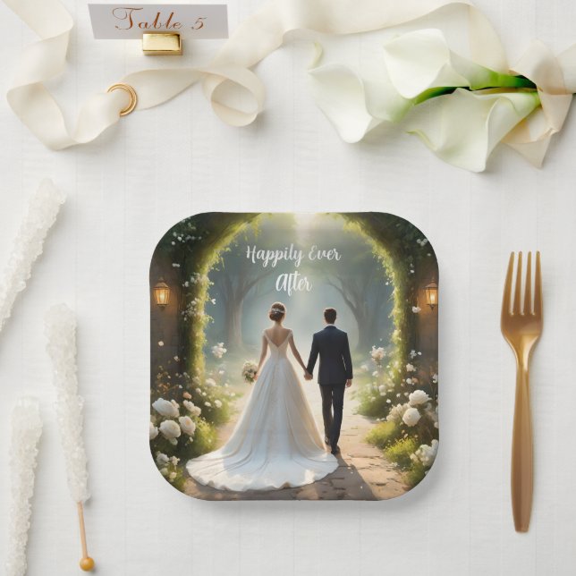 Assiettes En Carton Dans le mystique : Voyage des jeunes mariés  (Mariage)